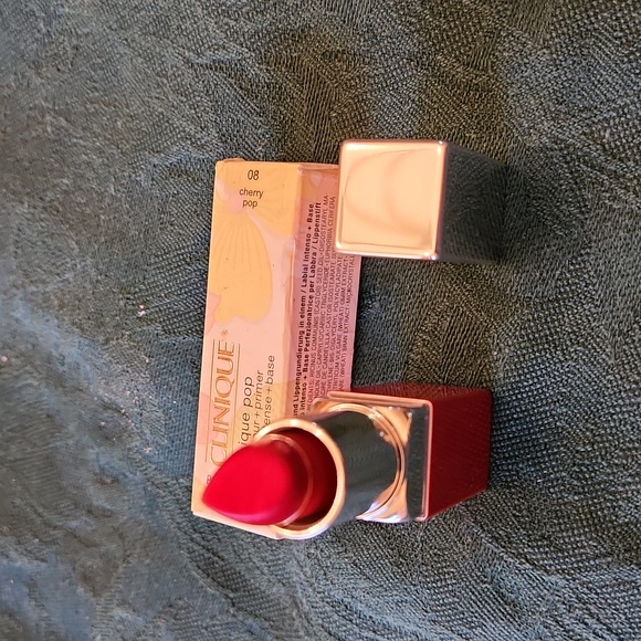 Clinique Pop Lip Colour + Primer - Cherry Pop - Picture 3 of 3